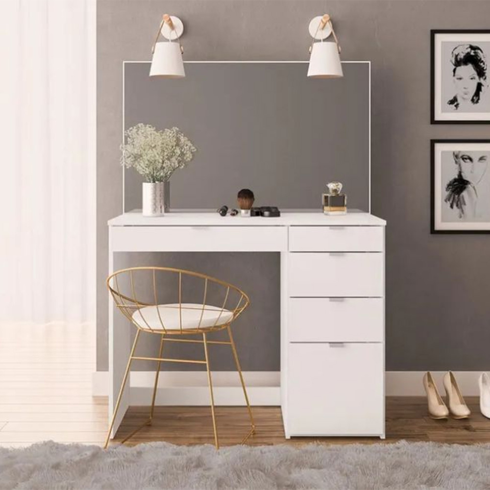 How to Choose and Organise the Perfect Dressing Table